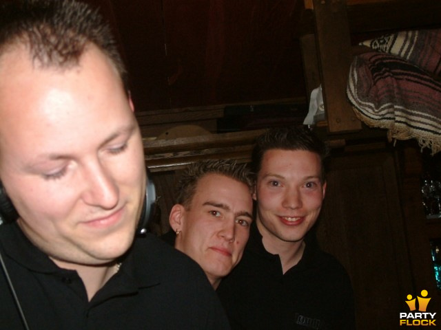 foto #1, 9 april 2005, Sans Souci, met Loudbass Dj Team