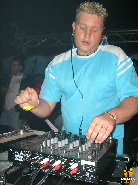 foto Voel je die B-Day, 8 april 2005, HappydayZZ, met Partyraiser