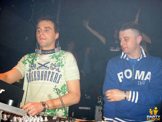 foto 2 Fast 4 Trance vs Italy, 16 april 2005, HappydayZZ, met Activator, Vortex