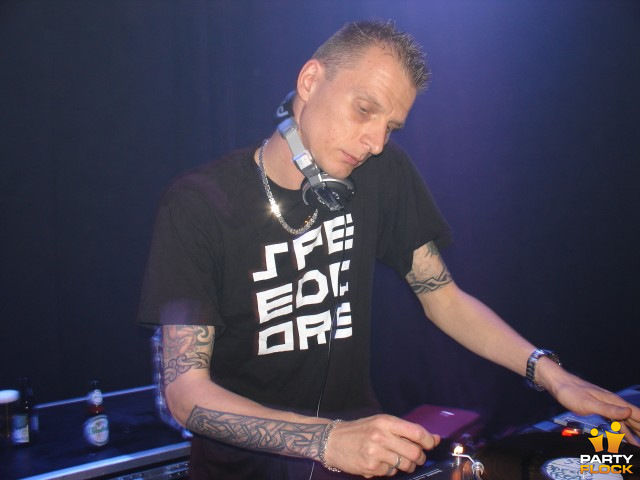 foto Basskickers, 16 april 2005, Hedon, met Drokz