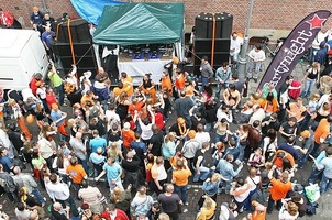 foto I Love Hardhouse street rave at the Frisco Inn, 30 april 2005, Frisco Inn, Amsterdam #156487