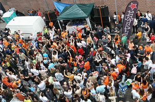 foto I Love Hardhouse street rave at the Frisco Inn, 30 april 2005, Frisco Inn, Amsterdam #156497