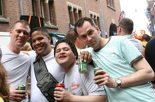 foto I Love Hardhouse street rave at the Frisco Inn, 30 april 2005, Frisco Inn, Amsterdam #156508