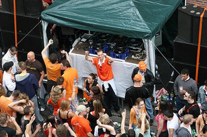 foto I Love Hardhouse street rave at the Frisco Inn, 30 april 2005, Frisco Inn, Amsterdam #156517