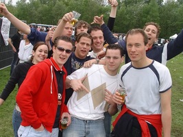 foto Hemelrave, 5 mei 2005, Het Rutbeek, Enschede #158341