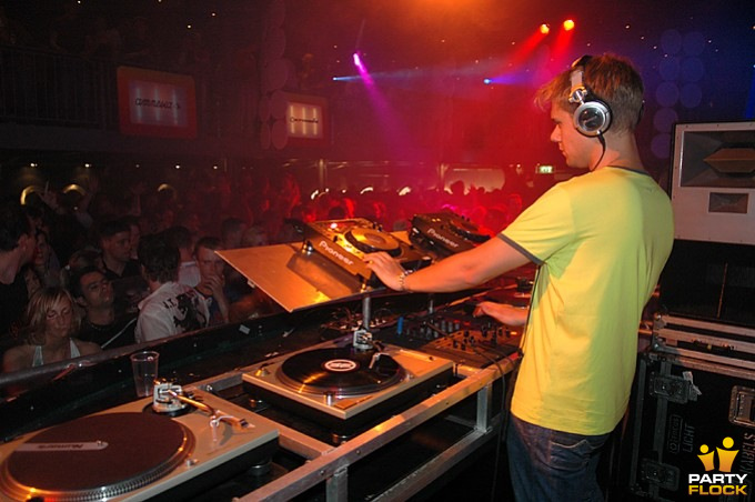 foto Armada Night Kick-Off Party, 3 juni 2005, Ocean Diva, met Armin van Buuren