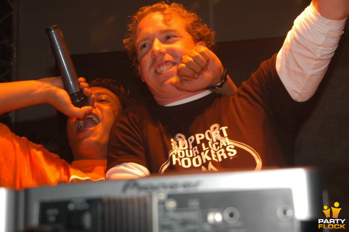 foto Mindcontroller, 4 juni 2005, Hemkade, met The Viper, Mad-E-Fact