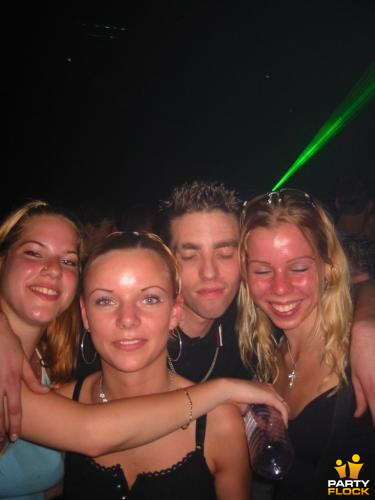 foto Qlubtempo, 1 juni 2002, Heineken Music Hall