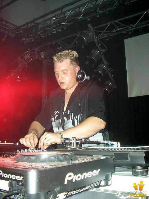 foto Rainbow, 11 juni 2005, D'n Bogerd, met Partyraiser