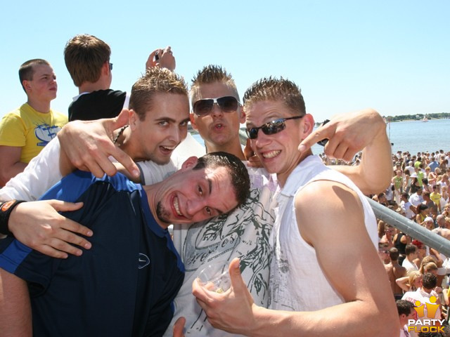 foto Defqon.1 Festival, 18 juni 2005, Almeerderstrand