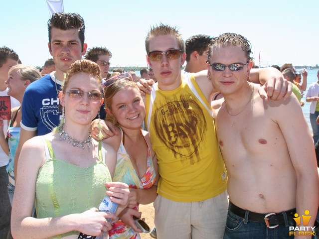 foto Defqon.1 Festival, 18 juni 2005, Almeerderstrand