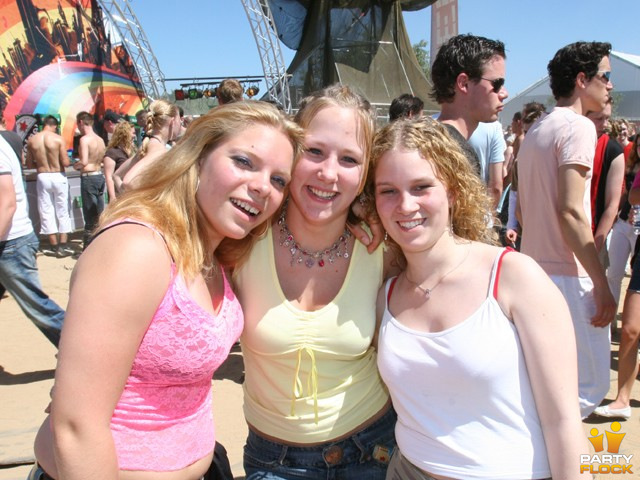 foto Defqon.1 Festival, 18 juni 2005, Almeerderstrand