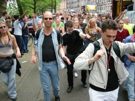 foto PRO Streetparade, 8 juni 2002, Centrum Amsterdam, Amsterdam #17254