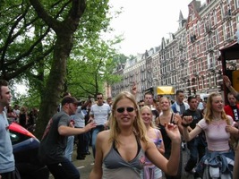 foto PRO Streetparade, 8 juni 2002, Centrum Amsterdam, Amsterdam #17255