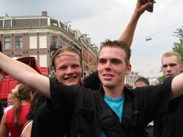 foto PRO Streetparade, 8 juni 2002, Centrum Amsterdam, Amsterdam #17261