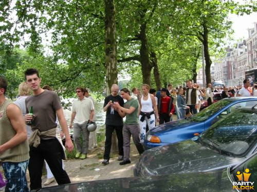 foto PRO Streetparade, 8 juni 2002, Centrum Amsterdam