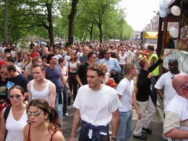 foto PRO Streetparade, 8 juni 2002, Centrum Amsterdam, Amsterdam #17278