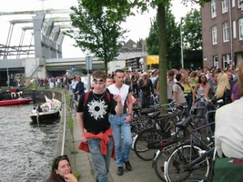 foto PRO Streetparade, 8 juni 2002, Centrum Amsterdam, Amsterdam #17315