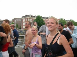 foto PRO Streetparade, 8 juni 2002, Centrum Amsterdam, Amsterdam #17318