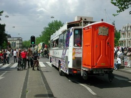 foto PRO Streetparade, 8 juni 2002, Centrum Amsterdam, Amsterdam #17402