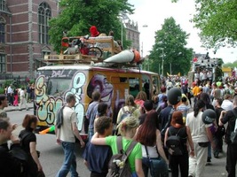 foto PRO Streetparade, 8 juni 2002, Centrum Amsterdam, Amsterdam #17412