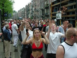 foto PRO Streetparade, 8 juni 2002, Centrum Amsterdam, Amsterdam #17433