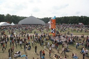 foto Awakenings Festival, 2 juli 2005, Spaarnwoude, deelplan Houtrak, Halfweg #174456