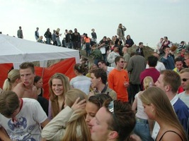 foto PRO Streetparade, 8 juni 2002, Centrum Amsterdam, Amsterdam #17473