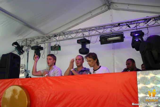 foto Illegal Vibes Outdoor, 9 juli 2005, Oostpoort, met Showtek, Da Mouth of Madness