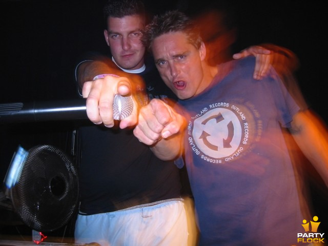 foto Basscontrol, 16 juli 2005, Koningstafel, met Renegade, Dano