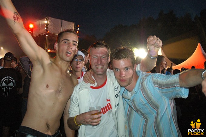 foto Dominator, 30 juli 2005, Het Rutbeek