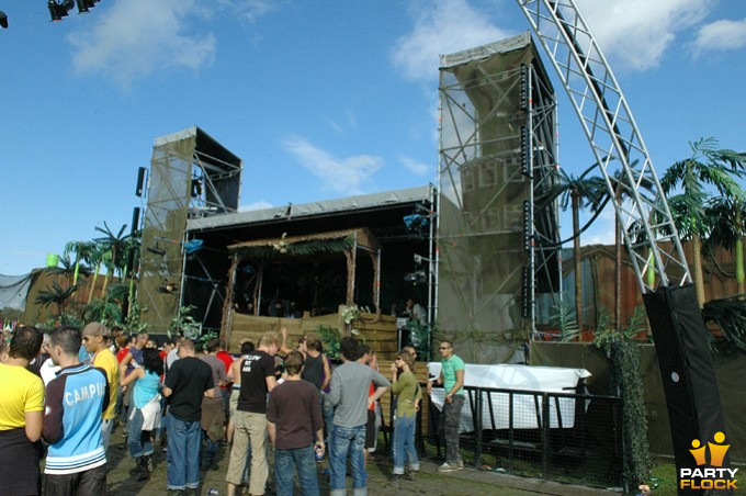 foto Dance Valley 2005, 6 augustus 2005, Spaarnwoude