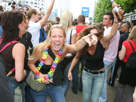 foto FFWD Heineken Dance Parade, 13 augustus 2005, Centrum Rotterdam, Rotterdam #183167