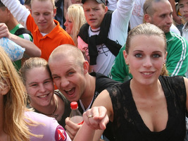 foto FFWD Heineken Dance Parade, 13 augustus 2005, Centrum Rotterdam, Rotterdam #183268