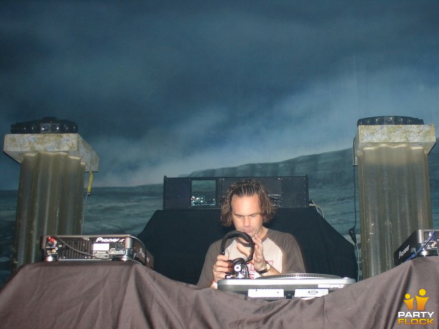 foto Mythology, 10 september 2005, Kardinge, met Buzz Fuzz