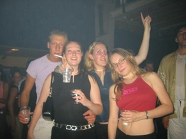 foto Club Q-Base, 15 juni 2002, Hemkade, Zaandam #19045