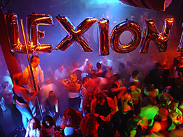 foto Lexion's 10 year anniversary party, 8 oktober 2005, Lexion, Westzaan #199135
