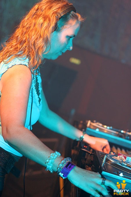 foto Hard Bass, 29 oktober 2005, Jaarbeurs, met Lady Dana