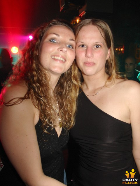 foto Grunn gaat los, 24 december 2005, Huize Maas