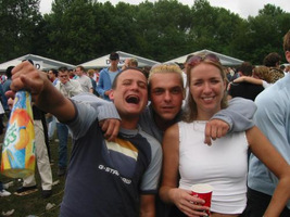 foto Awakenings Festival, 6 juli 2002, Spaarnwoude, deelplan Houtrak, Halfweg #21418