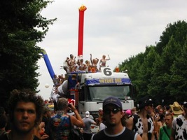 foto Love Parade, 13 juli 2002, Centrum Berlijn, Berlin #21896