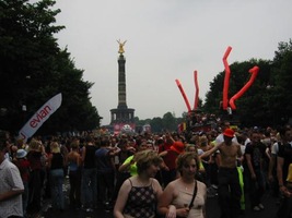 foto Love Parade, 13 juli 2002, Centrum Berlijn, Berlin #22059