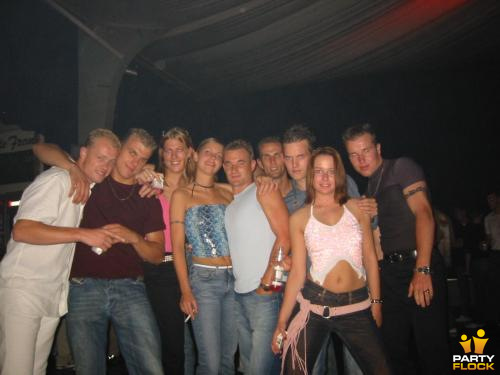 Foto's Club Q-Base, 20 juli 2002, Hemkade, Zaandam
