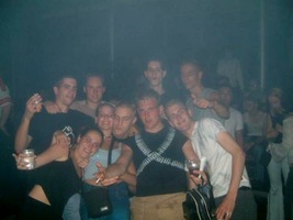 foto Club Q-Base, 27 juli 2002, Hemkade, Zaandam #23235