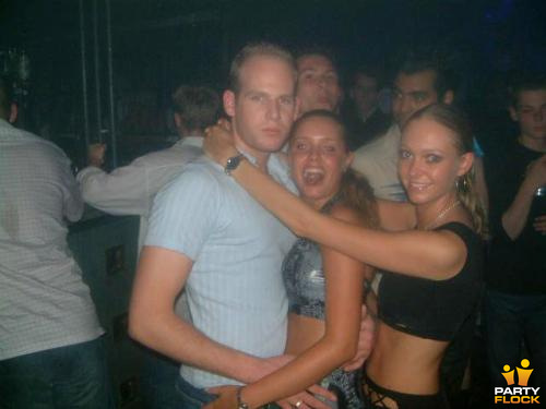 Foto's Club Q-Base, 27 juli 2002, Hemkade, Zaandam