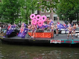 foto Gay Pride 2002, 3 augustus 2002, Centrum Amsterdam, Amsterdam #23523