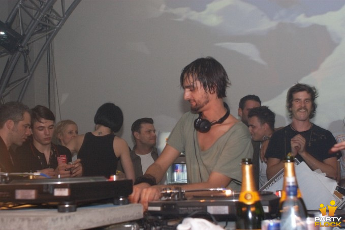 foto TDK Time Warp, 8 april 2006, Maimarkthalle, met Ricardo Villalobos