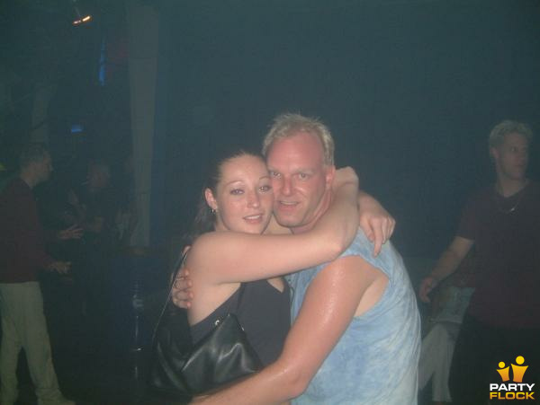 foto Club Q-Base, 10 augustus 2002, Hemkade