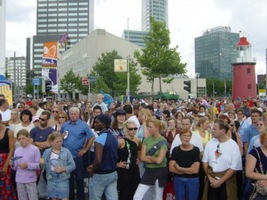 foto FFWD Heineken Dance Parade, 10 augustus 2002, Centrum Rotterdam, Rotterdam #24590