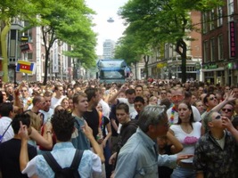 foto FFWD Heineken Dance Parade, 10 augustus 2002, Centrum Rotterdam, Rotterdam #24603